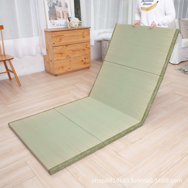 Japanese-Style Folding Tatami Mattress, Straw Mat, and Floor Mat for Indoor Bay Windows, Nap Time, Dormitory, and Portable Floor Mat