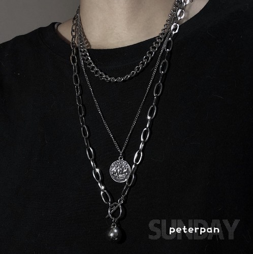 Personalized Hip-Hop Necklace for Autumn/Winter, Women's IG-Style Minimalist Design—European & American Multi-Layered Sweater Chain with Streetwear-Inspired Coin Pendant