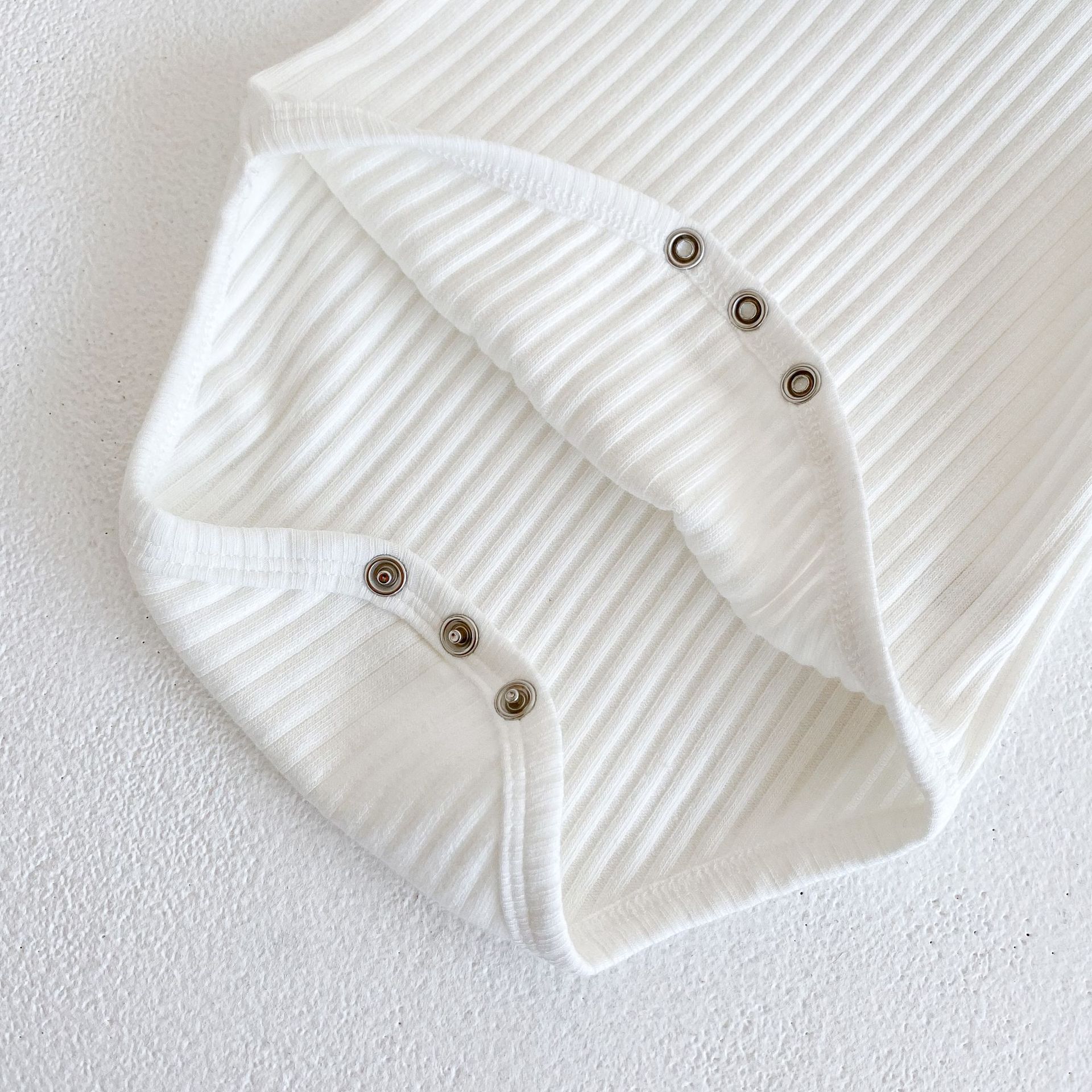 Ins2024 Spring and Autumn New Girl Baby Lotus Leaf Collar Bottom Ha Yi jumpsuit Crawler Thick Style_voghion.com