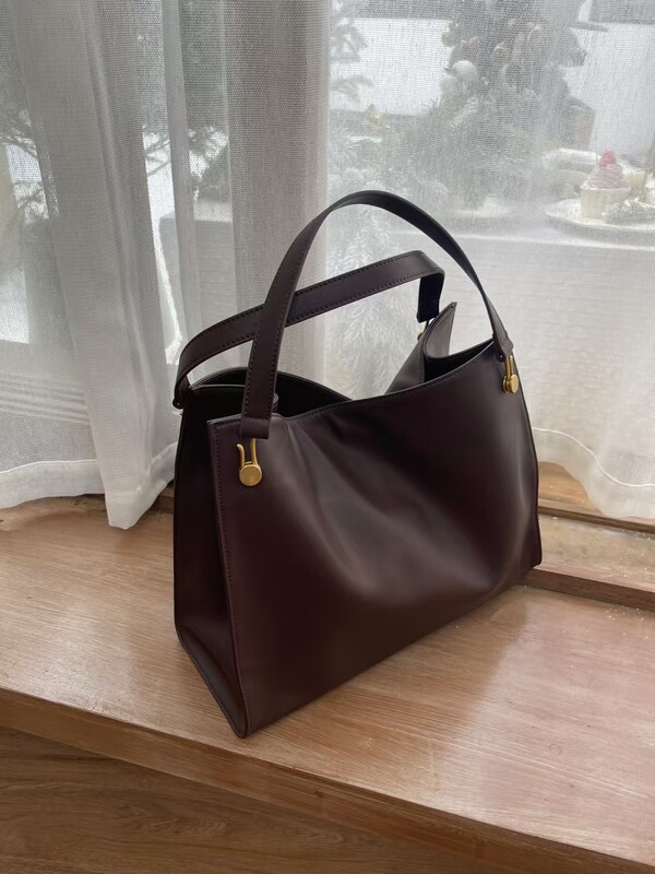 TRow Bag フレンチニッチ レディース 牛革 トートバッグ シンプル ショルダーバッグ 万能 高級 通勤バッグ 大容量|undefined
