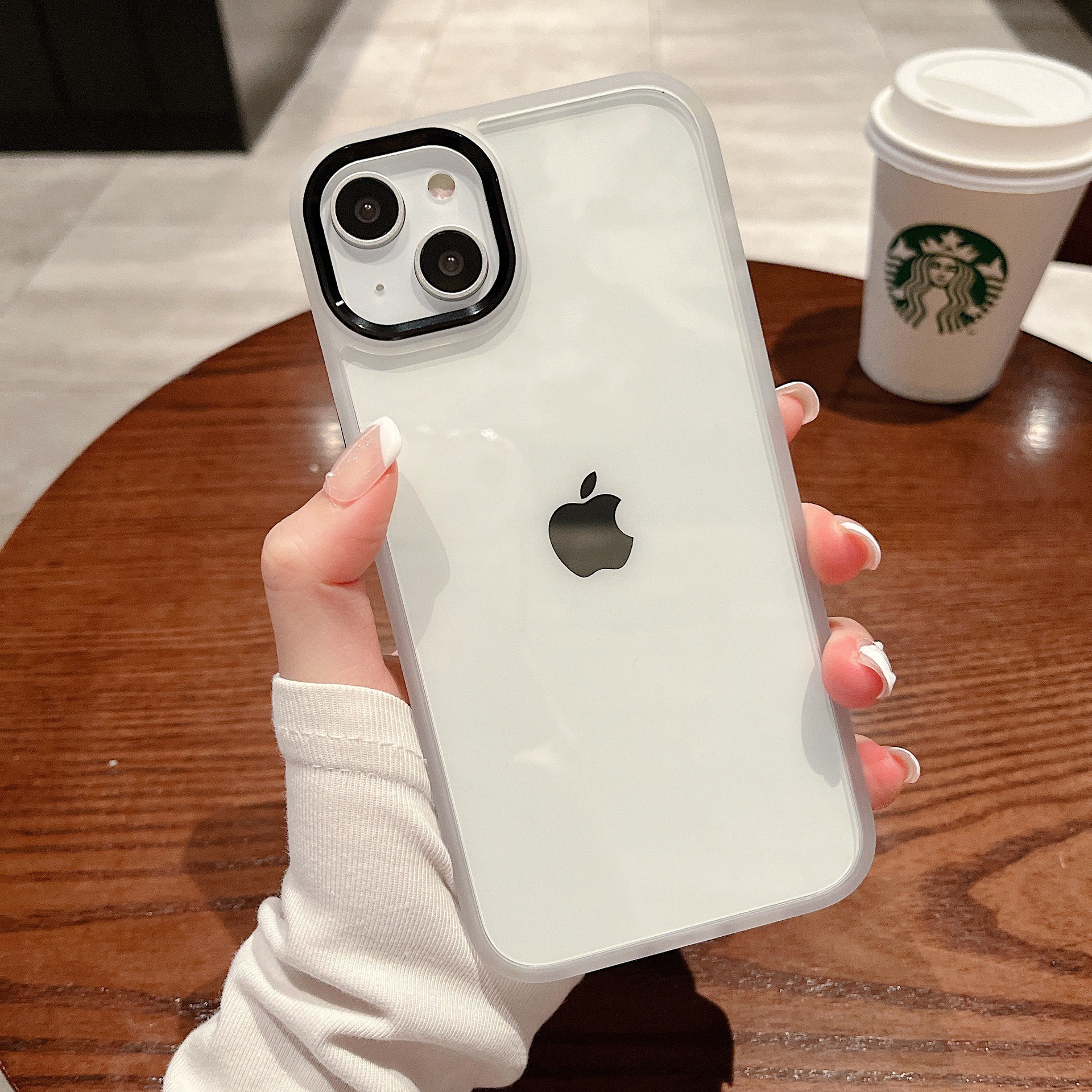 Funda para teléfono móvil iPhone 17 AIR naranja, compatible con iPhone 15 y 16, carcasa rígida transparente con anillo de lente metálico dorado y protección anticaídas.