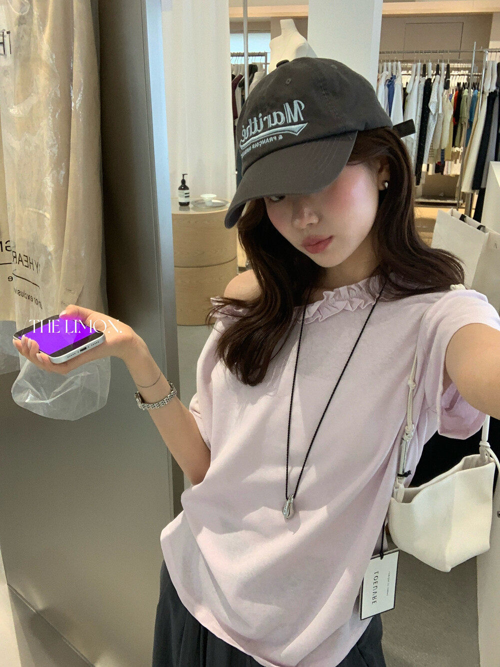 Áo thun nữ tay ngắn cổ lệch vai kết hợp ren bèo nhún phong cách Pháp — màu đen, màu trắng, Tro xi măng, Bột tím chi tiết 25