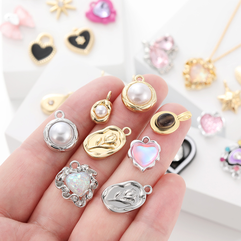 4g Weight 1 Piece Alloy Glass Water Droplets Pendant