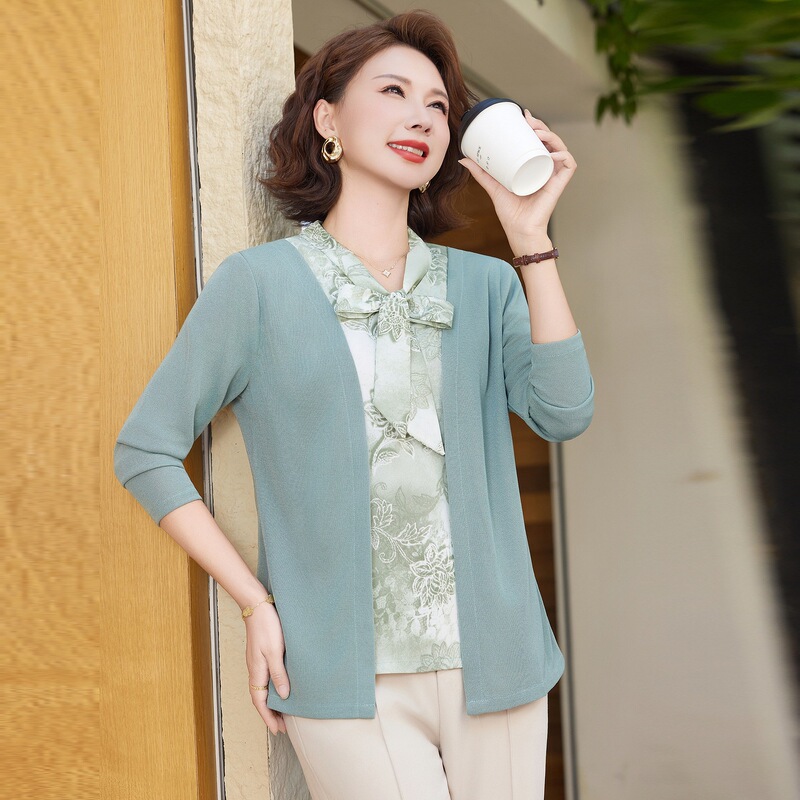 2025年女装洋气妈妈装时尚简约假两件中老年人衣服秋装新款上衣女|undefined