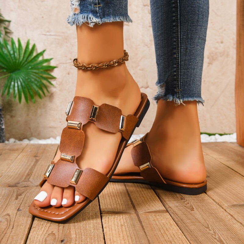 Foreign Trade Large Size Flat-Soled Slip-On Sandals 2026 Summer New European and American Casual Lightweight Beach Sandals for Women Wholesale Foreign Trade Large Size Flat-Soled Slip-On Sandals 2026 Summer New European and American Casual Lightweight Beach Sandals for Women Wholesale
