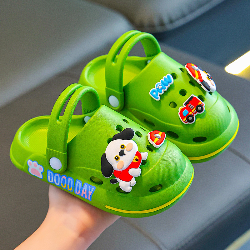 2024 verano EVA slip-on zapatillas para niños y niñas de dibujos animados infantil agujero zapatos zapatillas para niños