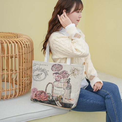 Shoulder bag for women, canvas bag for women, large capacity with zipper, fashionable new woven gold thread cartoon, for students, book style