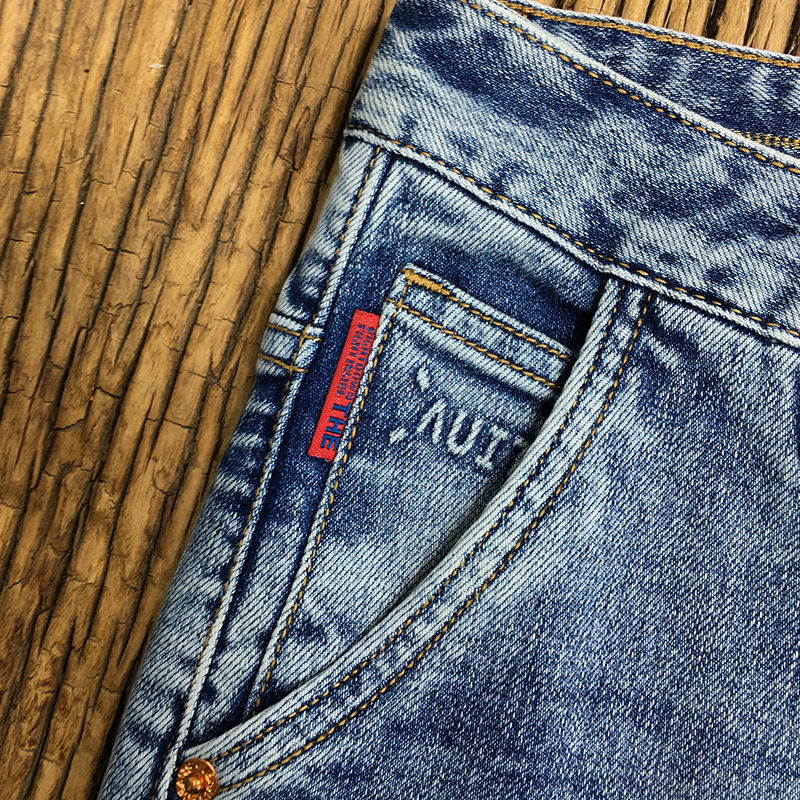 Hochwertige Jeans mit bedrucktem Bund für Herren im Sommer, trendige, elastische, schmal geschnittene Freizeithose für den Jugendtrend_voghion.com