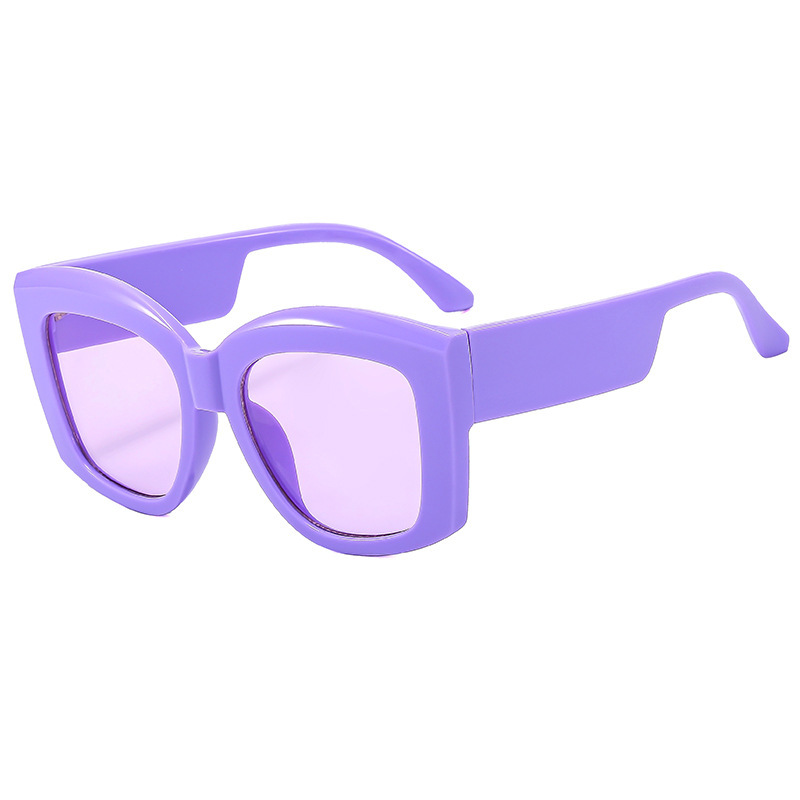 Purple frame tea piece