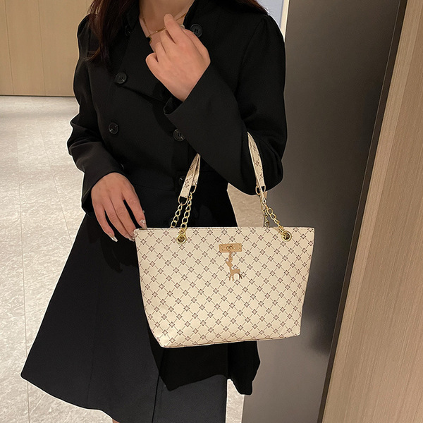 demi-season retro extra large capacious one-shoulder bag