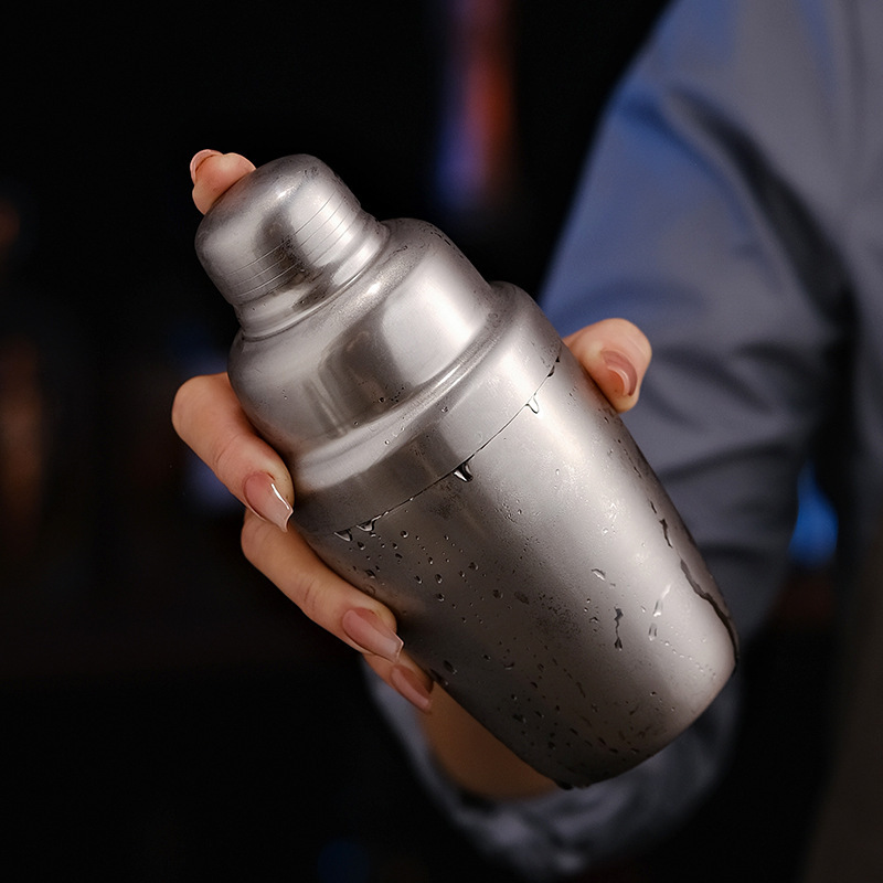 Shaker three-stage shaker stainless steel set of household cocktail shaker tools entry suit Shake shaking cup