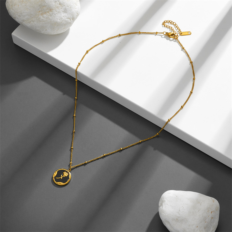 cable chain Chain Type 1 Piece Quantity Street Occasion 304 Stainless Steel Material PVD Coated Real Gold Plated 18K Gold Flower Titanium Steel Elegant Waterproof Non Tarnish Titanium Steel Pendant Necklace