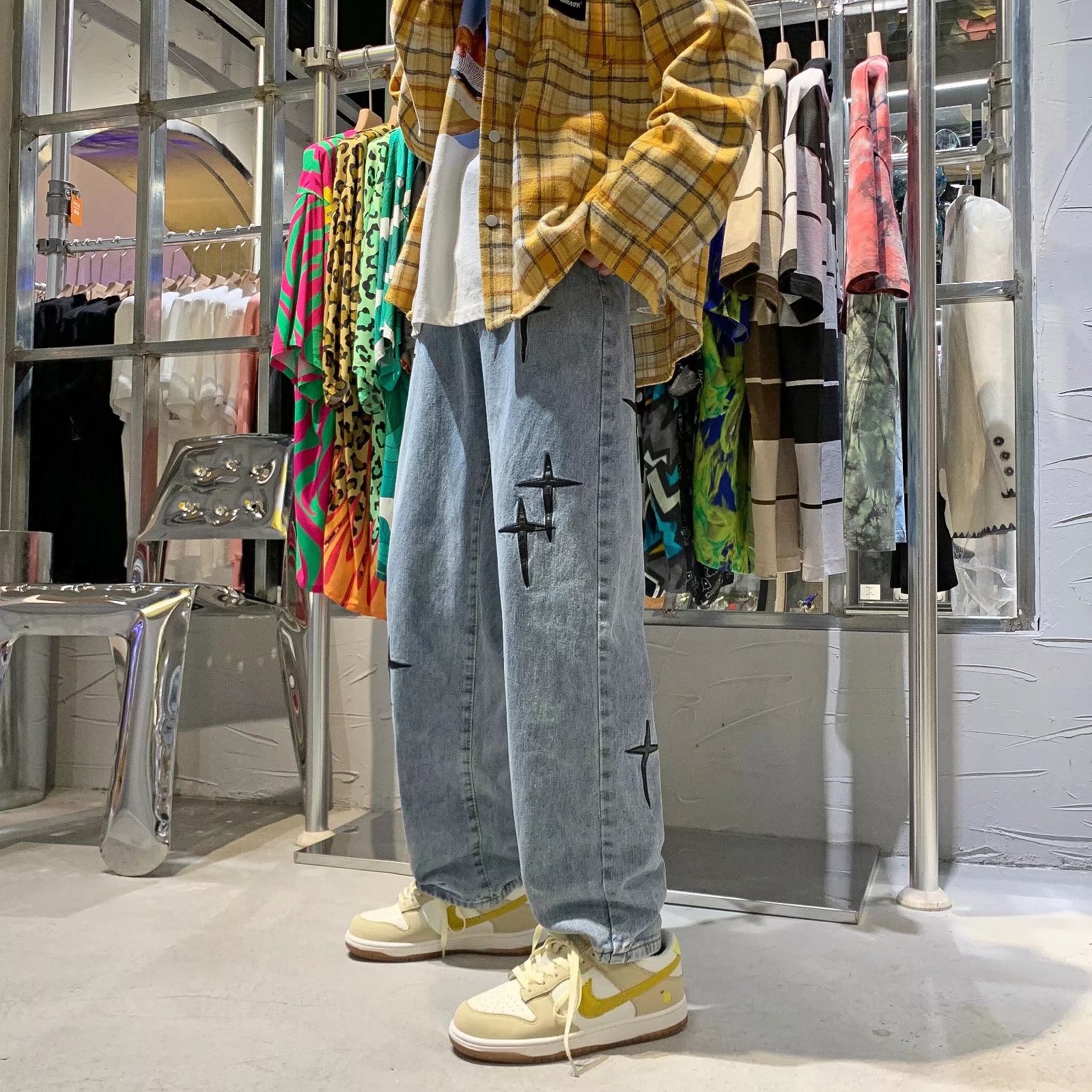 Pantalones vaqueros de los hombres de otoño nacional de moda de la Calle Cruz parche bordado suelto recto ancho vaca ins moda marca pantalones largos