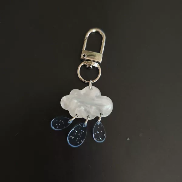 New cloud rain pendant keychain, ins-style accessory, bag decoration, gift, niche exquisite Bluetooth earphone accessory