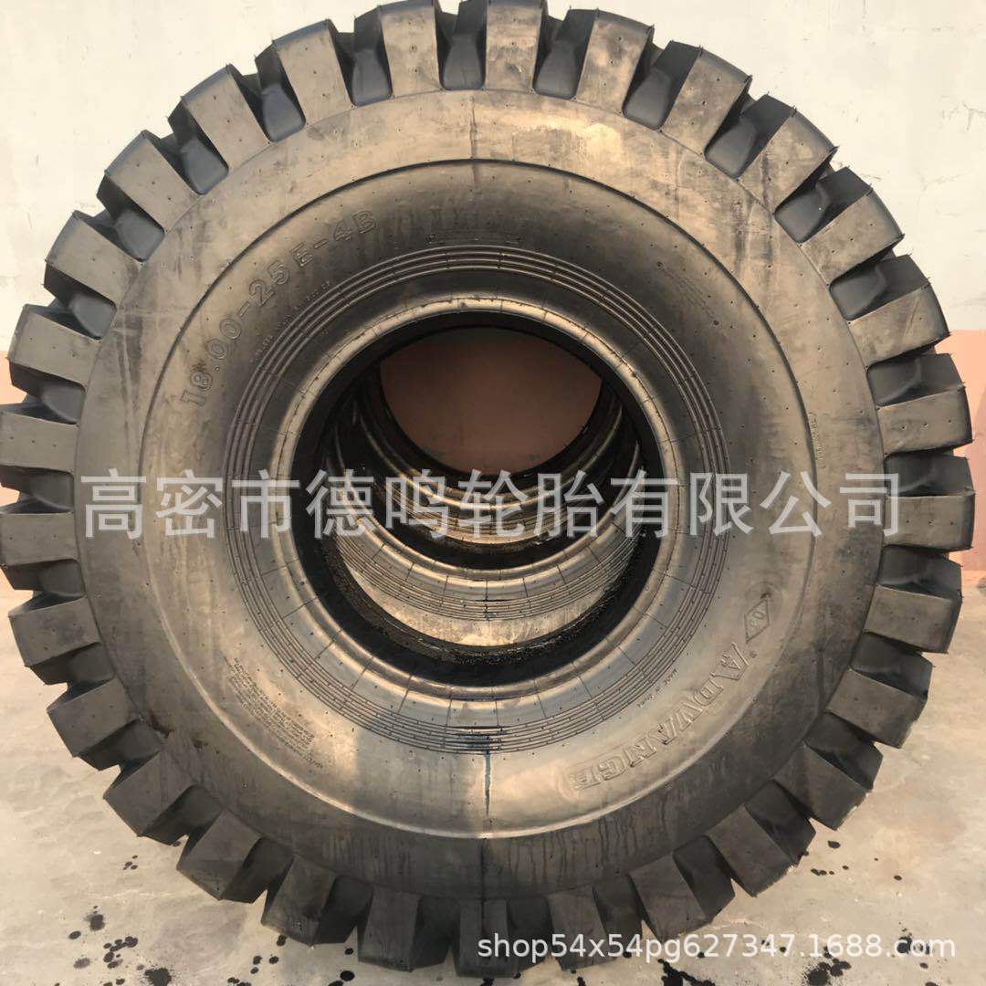Suministro de fábrica maquinaria de construcción neumático 18.00-25 grúa neumático 1800-25