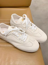 2024新款软皮休闲百搭圆头软底阿甘鞋甜美奶白运动小白鞋女德训鞋