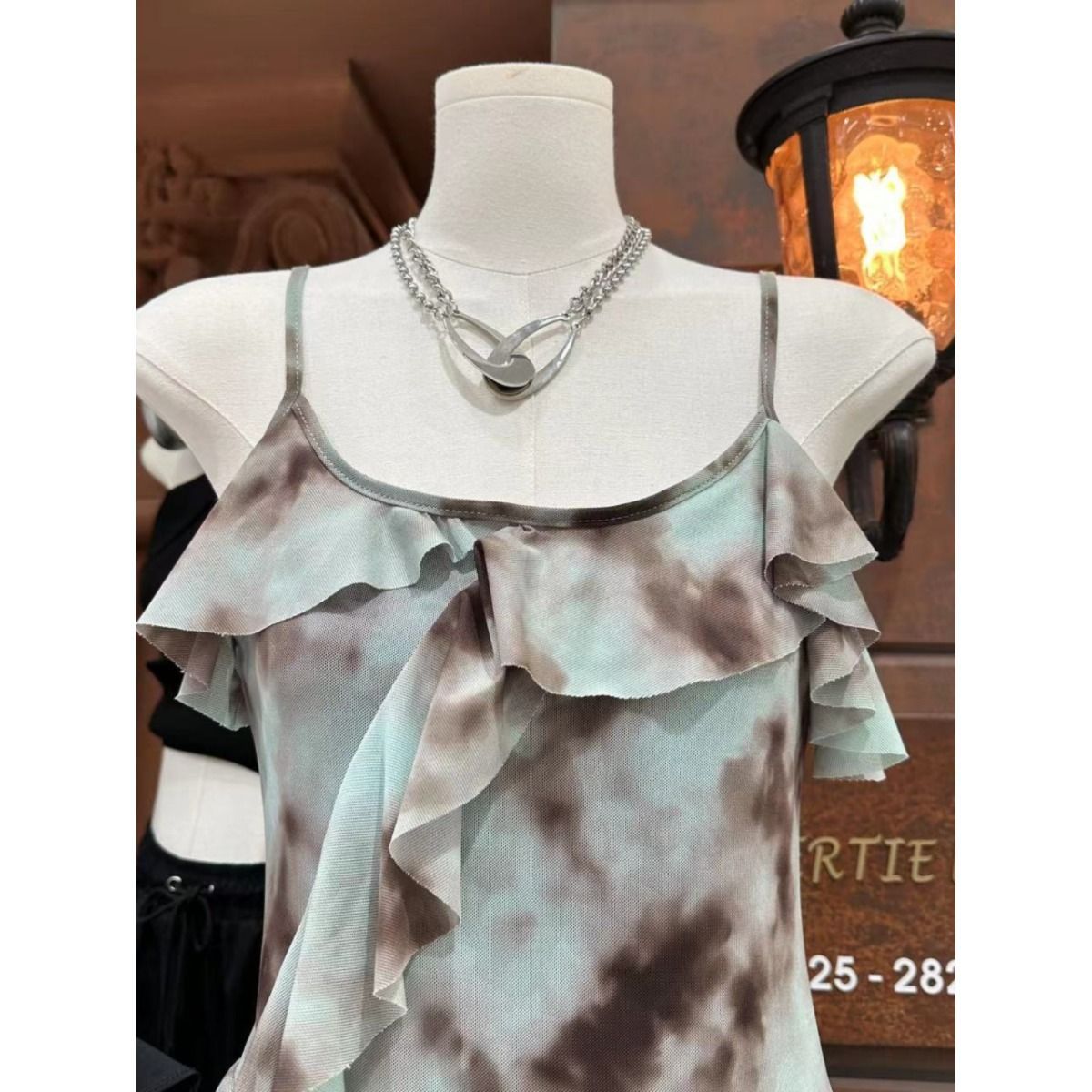 十三行女裝2025夏季新款扎染荷葉邊不規則吊帶背心辣妹無袖上衣