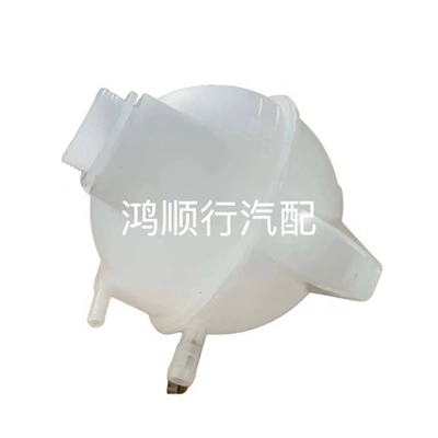 Bk218K218Ag Is Suitable for Ford Transit V363 2.0t Water Tank Auxiliary Water Tank Bk218K218Ae (Water tank)