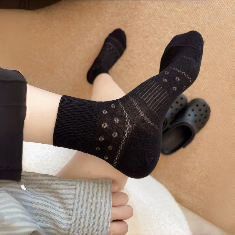 Black Socks Can Also Look so Stylish, Perfect for a Refreshing Everyday Outfit~ Women's Thin Short Socks for Spring and Summer Black Socks Can Also Look so Stylish, Perfect for a Refreshing Everyday Outfit~ Women's Thin Short Socks for Spring and Summer