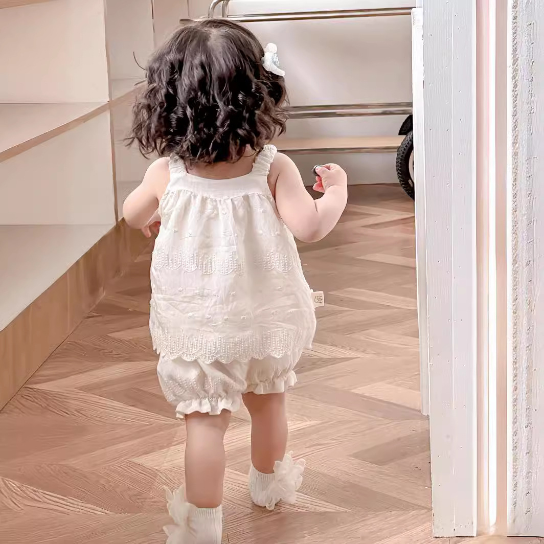 Traje para niños, chaleco de estilo occidental, camisa de bebé bordada, 2024, tesoro para niños pequeños y medianos, blusa sin mangas, pantalones de capullo de flores, traje de dos piezas