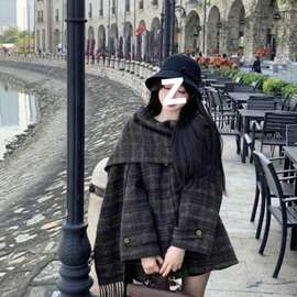 美式小众别致绝美复古格纹斗篷披肩呢大衣女冬气质氛围感呢子外套