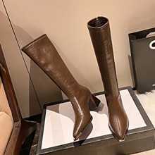 2024新款秋冬pu皮靴子女长筒靴尖头粗跟小码骑士靴高筒靴棕色黑色