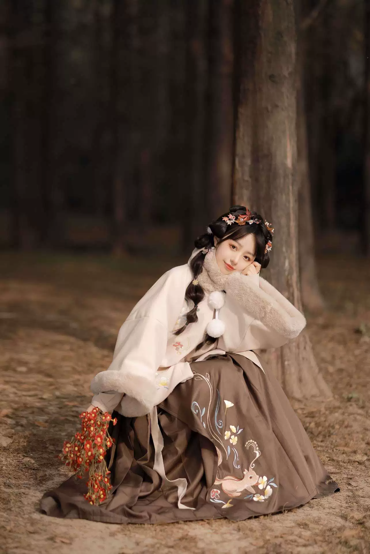 Новинка 2013 года [Jumping Candy] пальто Ming с квадратным воротником и коротким рукавом, Женская шерстяная осенне-зимняя вышивка из натуральной ткани ханьфу