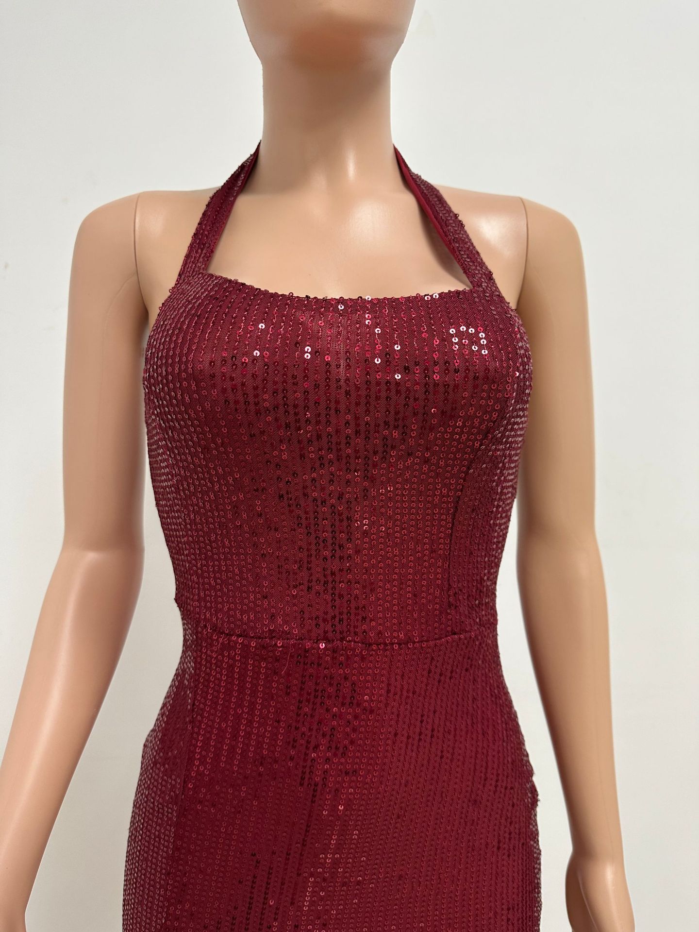 350g Weight Maxi Long Dress Dress Length Type Sleeveless Sleeve Length Party Dress Dresses Type Spandex, Polyester Fabric Type High Waist Waist Line Banquet, Party Occasion Halter Neck Neckline Slim Fit Type Solid Color Pattern Summer, Spring, Autumn Season Women's Gender Sequins Design Elegant, Sexy Style Wholesale Women's Elegant Sexy Sequins Solid Color Banquet Party Halter Neck Sleeveless Party Dress 26