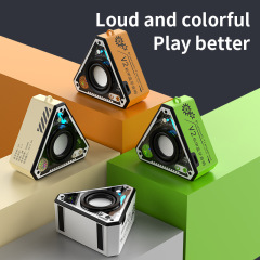 国境を越えた新型V2透明機甲無線bluetoothスピーカー屋外ポータブル周回直列小鋼砲音響工場