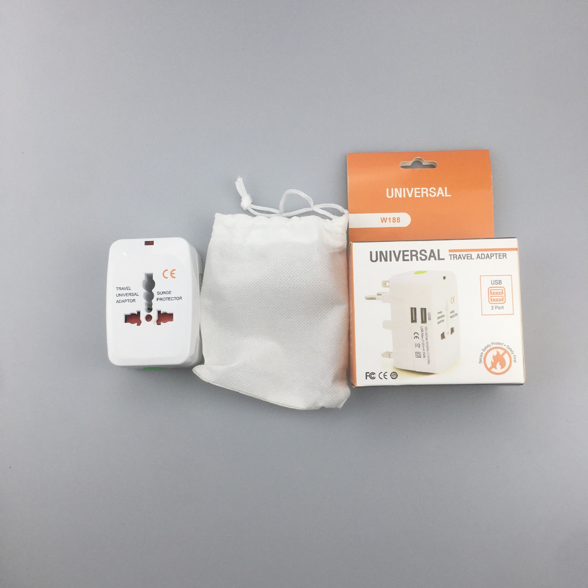 便携式金民电器供应多国通用三孔带双USB转换插座家居多国转换器