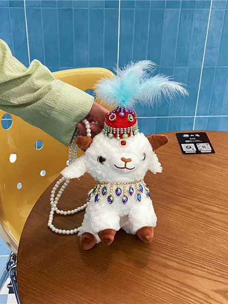 Fugui Hat Xinjiang Little Sheep Plush Pendant Ethnic Style Little Sheep Doll Shoulder Crossbody Bag Grabber Doll Toy Bag