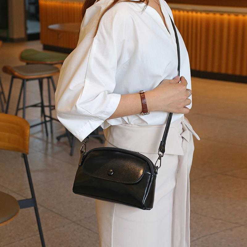 Single shoulder women's small double layer zipper, shell fashionable crossbody bags, cowhide mobile phone bag, trendy_voghion.com