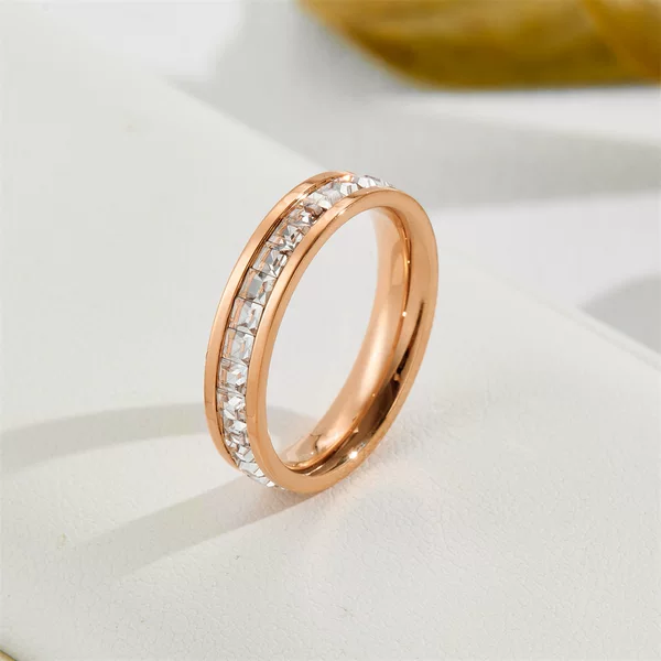 Popular Titanium Steel Rings with Single Row of Square Diamonds, Starry Sky Rings, Stainless Steel Light Luxury Square Diamond Rings Wholesale
