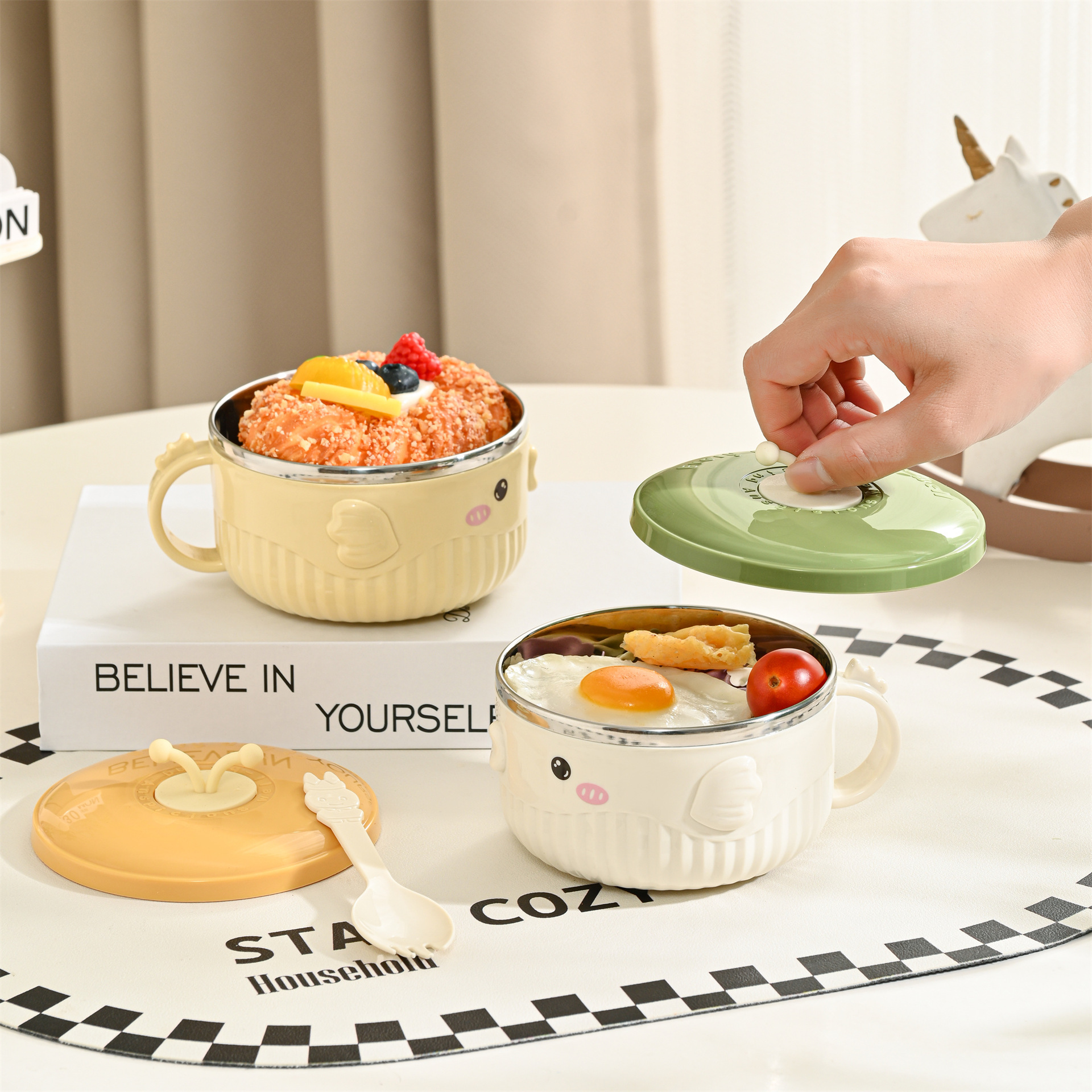 Children's cute cartoon 304 stainless steel bowl handle complementary bowl student soup bowl lantern fish lunch box spot wholesale