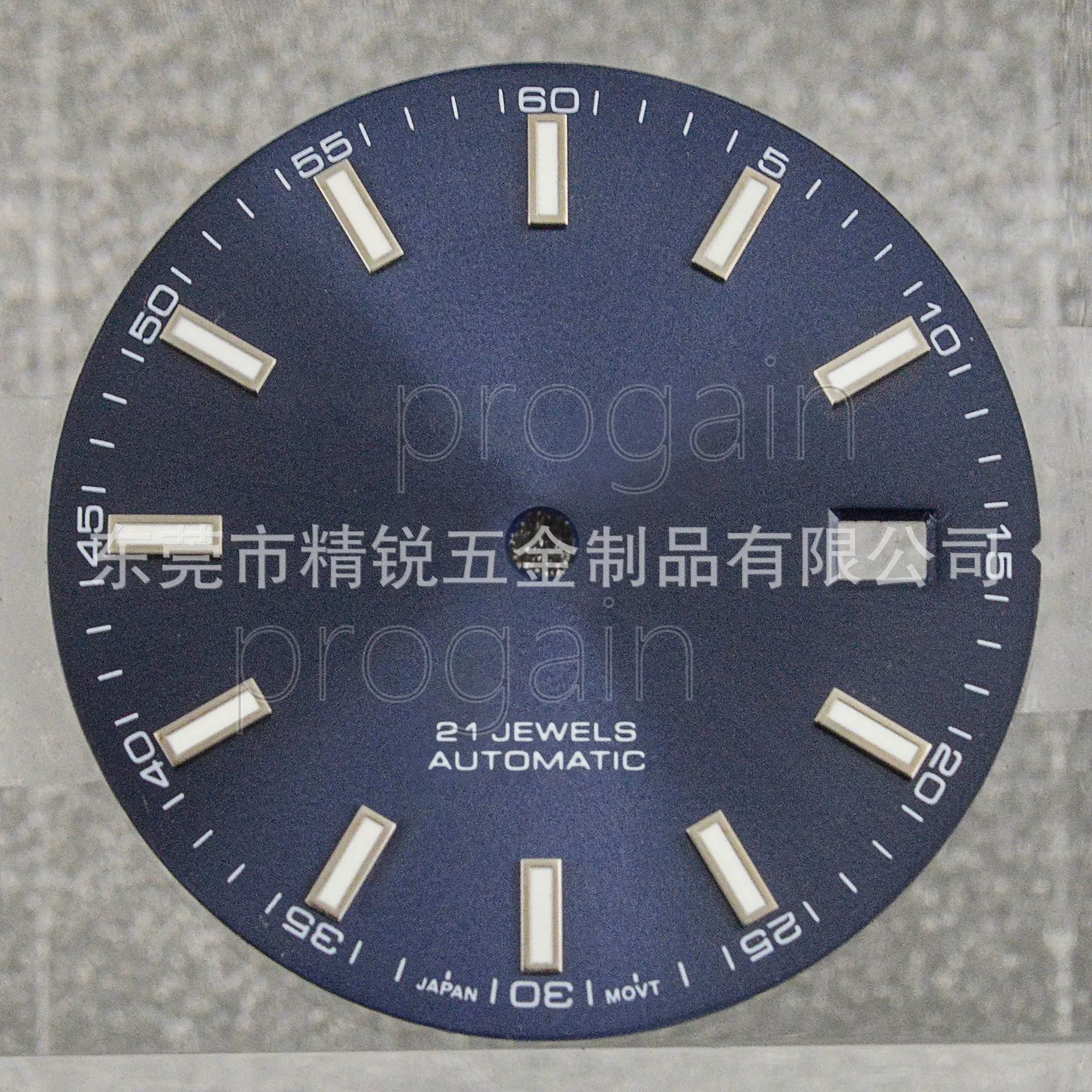 Новый журнал подходит для модификации корпуса 41MM буквально 28.5mm Lightnight подходит для механического механизма NH35/36