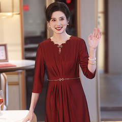 新しい女性の夏の気質の中年のお母さんの服のシルクの喜姑の高級なワンピースの優雅な風の若いタイプの969 #