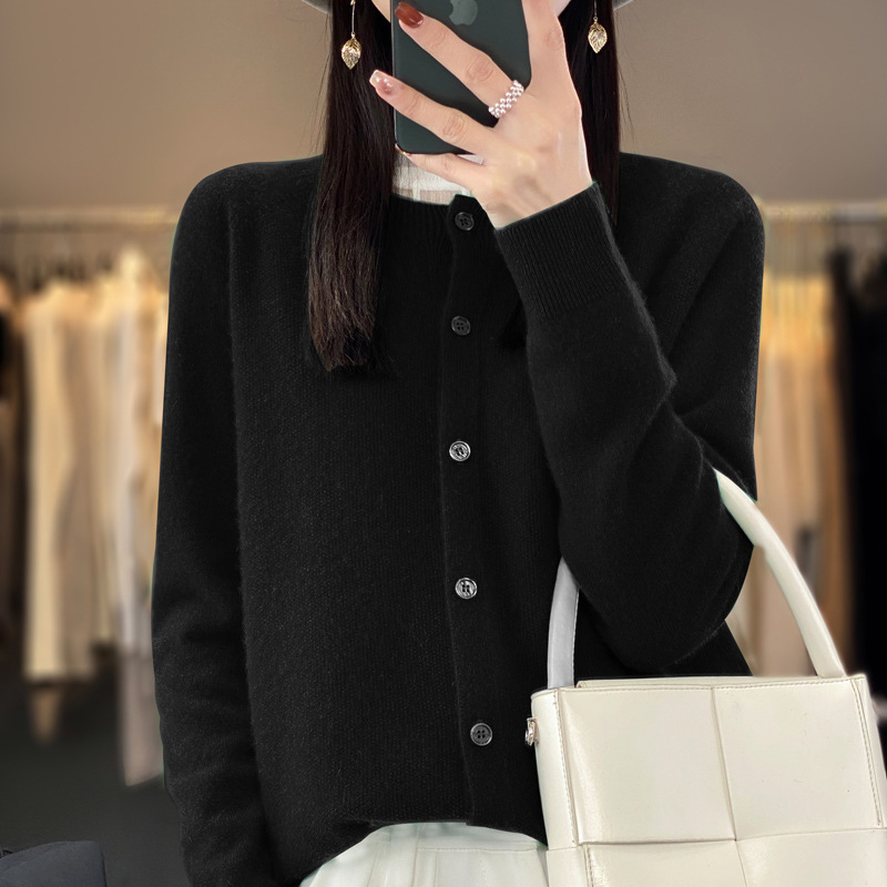 검은색