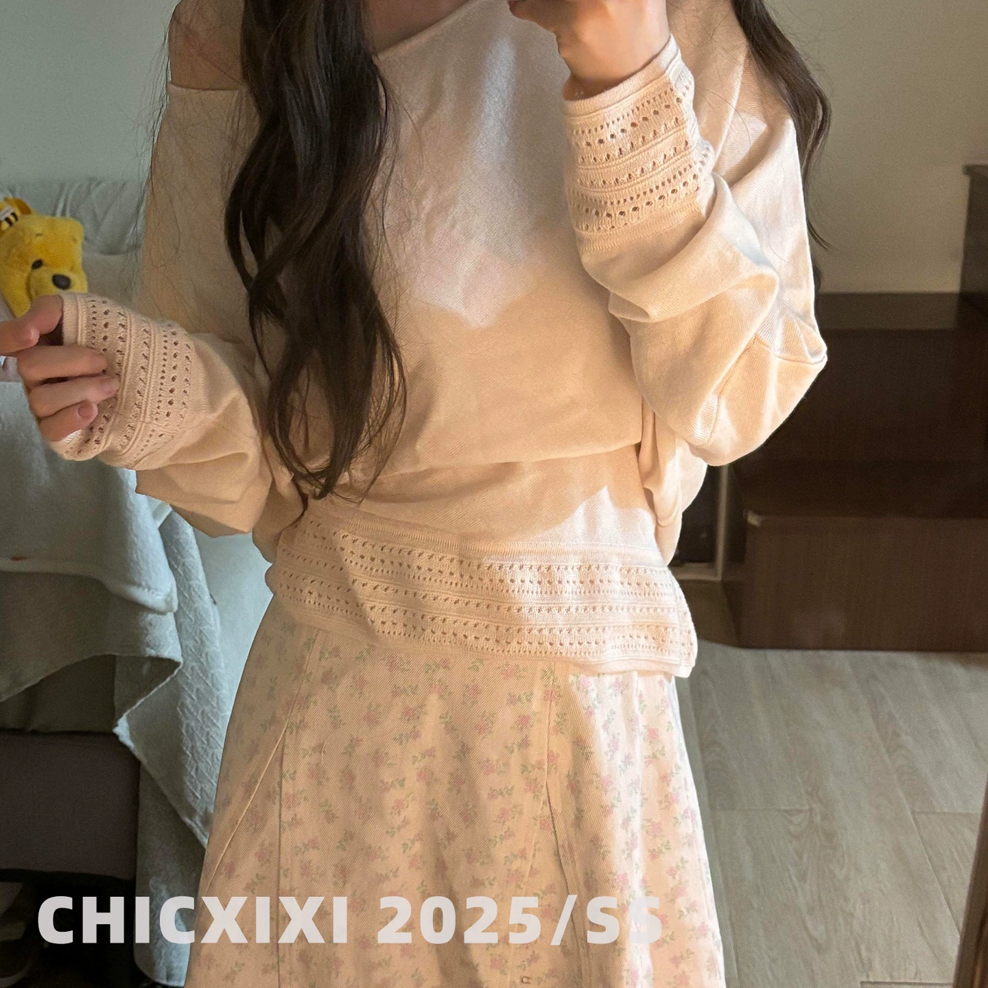 CHICXIXI 25SS "Курлящий ушастый кролик" розовый одноплечий свитер для ранней осени, мягкий и белый топ