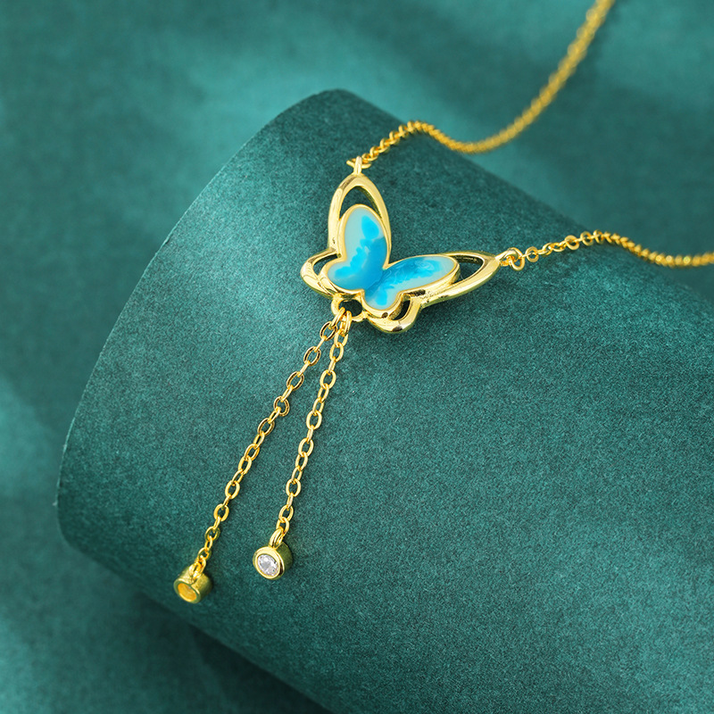 S925 plata de ley con flecos, esmalte, collar de mariposa, diseño de nicho de alto nivel femenino, temperamento de lujo ligero, cadena de clavícula, viento frío