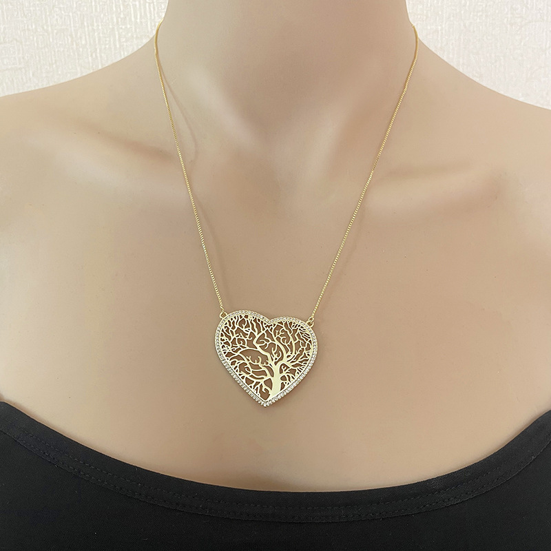 Cross-border Gold-plated Lucky Tree Heart-shaped Pendant Spot Copper Inlaid Zirconium Simple Hollow Ornament Chain Love Necklace display picture 6