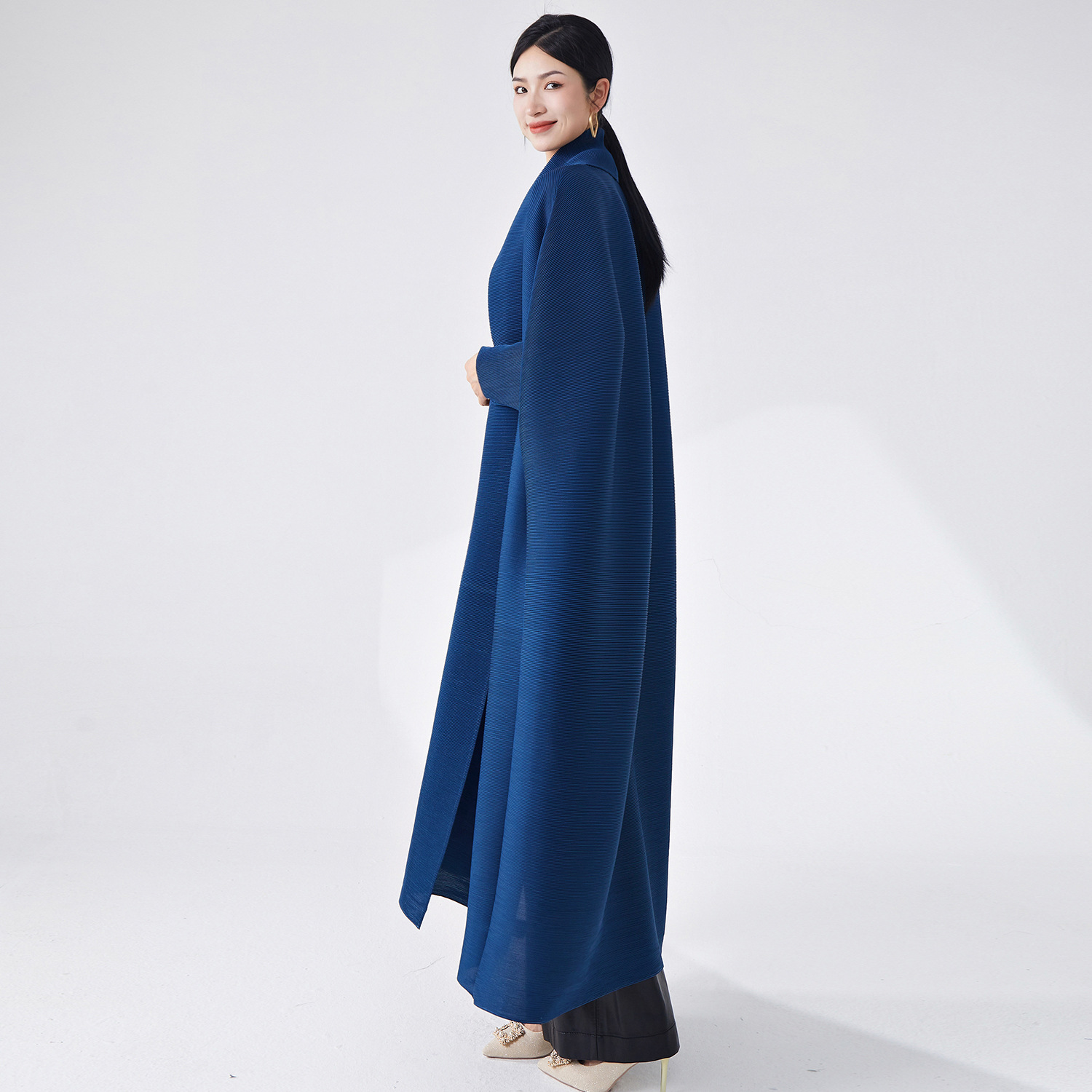 Foreign Trade Arab Clothing, High-end Muslim Women's Loose Plus-size Issey Miyake-style Large Robe Coat For Autumn_ecoleips.com