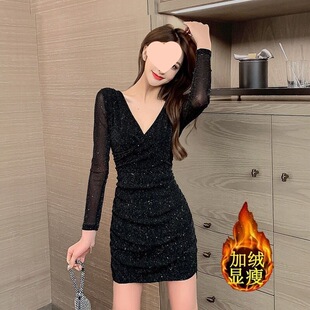 �ﶬ��ů����ȹ������������@����Ƭ�B��ȹŮ�b�ӽq�Ӻ�Ůȹ