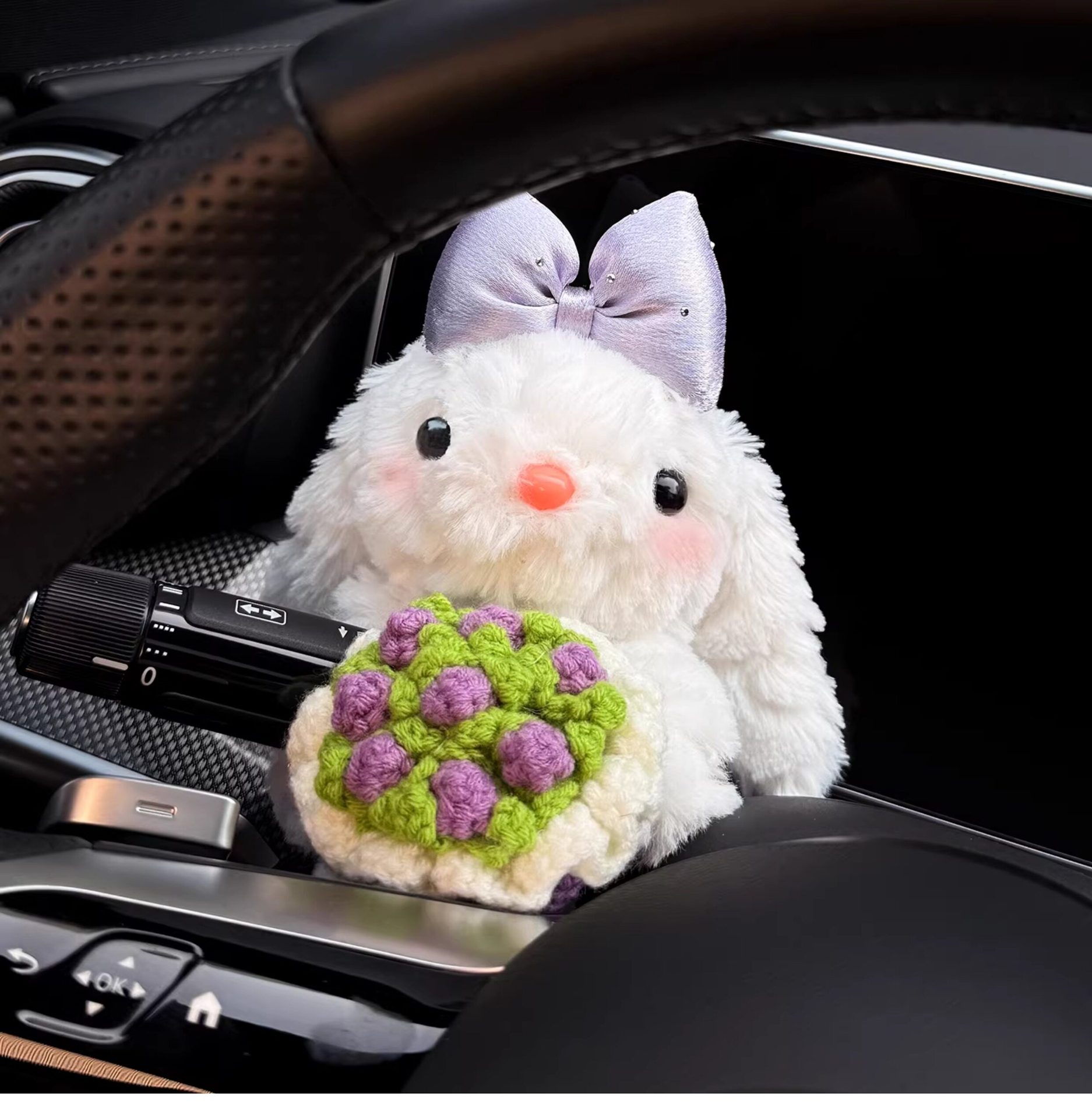 Cute Rabbit Car Dashboard Doll Interior Wiper Turn Signal Decoration High-End Ornament 2026 New Model