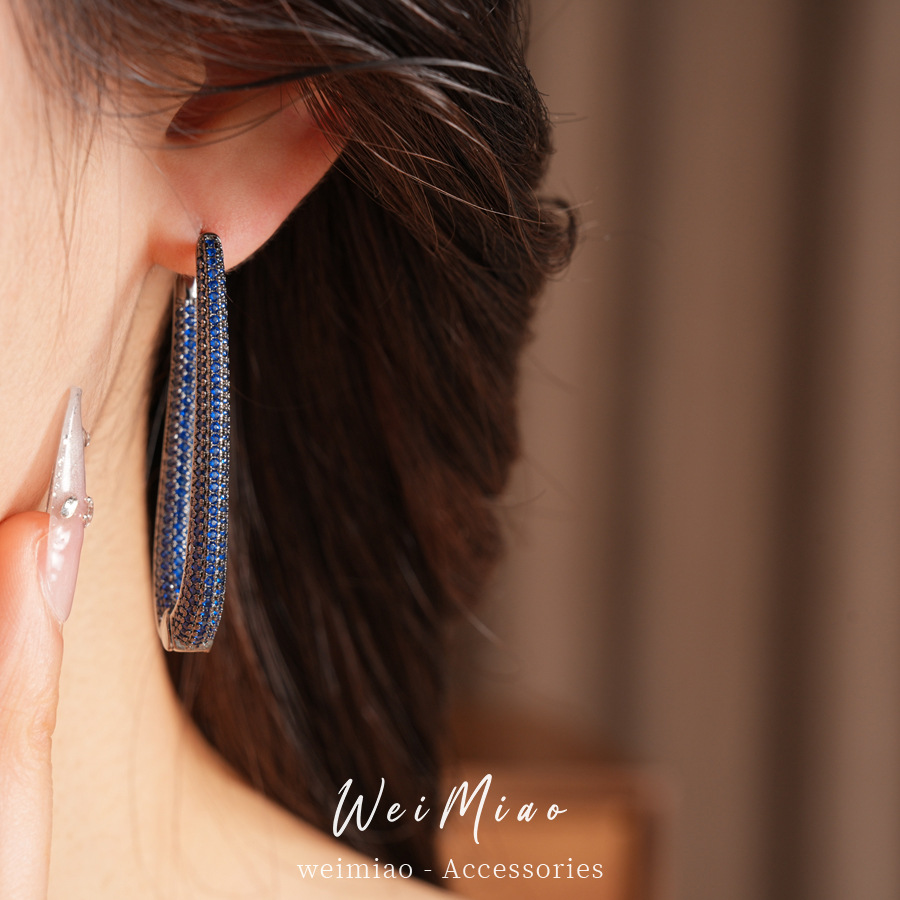 Medieval vintage zircón oval pendientes de estilo retrógrado personalidad pendientes ligeros de lujo alta sensación auriculares al por mayor