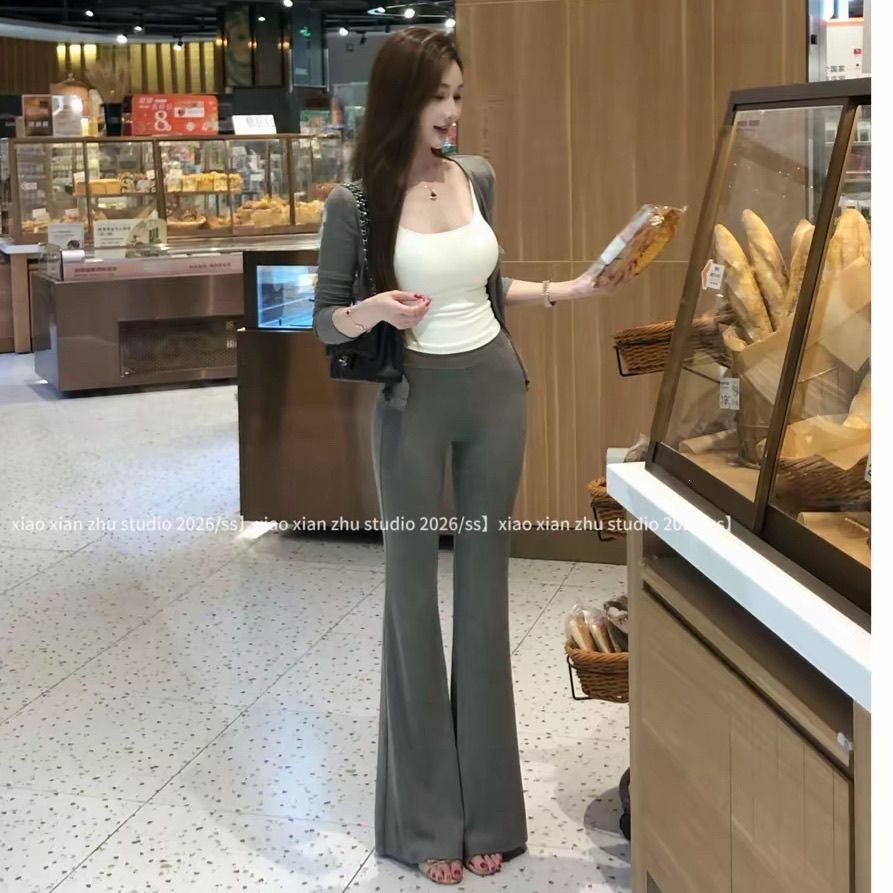 Spring New Style for Job Hunting Season: Relaxed and Soft Cardigan with Drapey Pants, 2026 Spring/Summer Outfit, Slim-Fit and Flattering Set