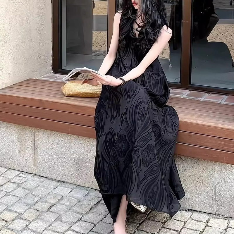 French-Style Light Luxury Jacquard V-Neck Dress for Women, Summer New Design, Loose Waist A-Line Long Dress
