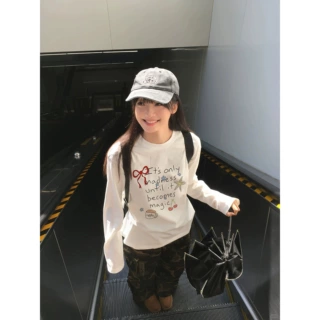 减龄手绘印花纯棉上衣女2026春季宽松休闲内搭情侣款大码长袖T恤