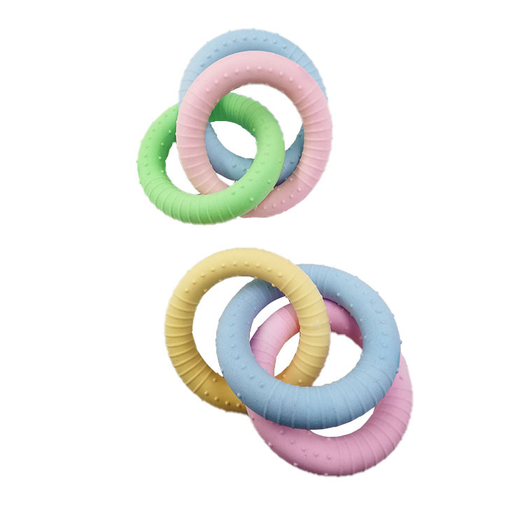 Macaron color mascota juguete TPR tres cadenas leche sabor espuma círculo perro molar mordedura de juguete de entrenamiento