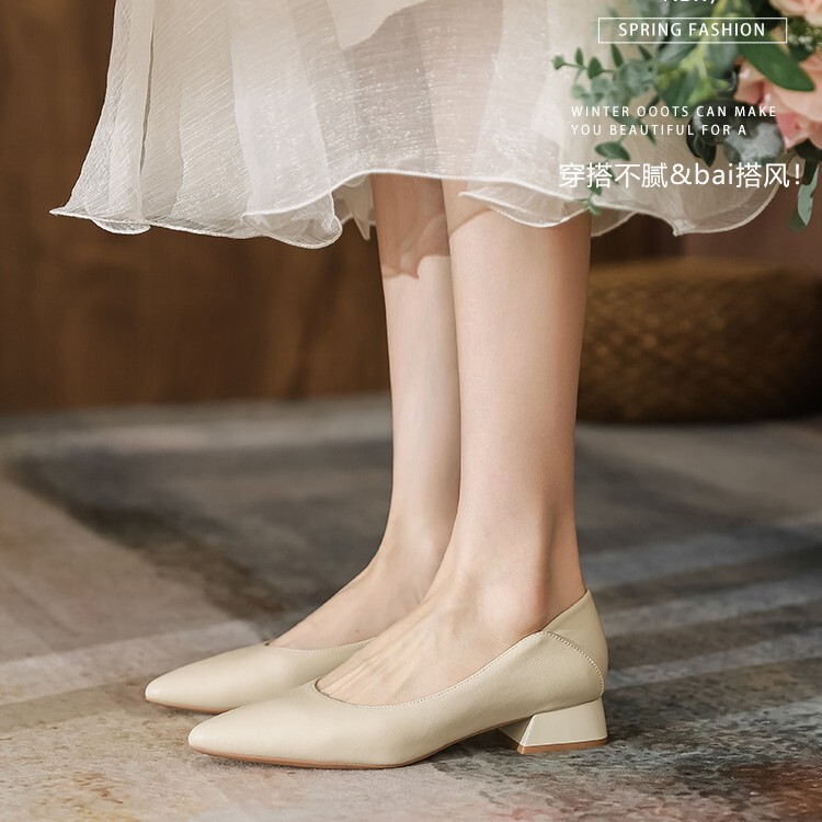Genuine Leather Pointed Toe High Heels Women's Thick Heel Shoes New Shallow Low Heel Women's Shoes Soft Leather Granny Shoes Flats