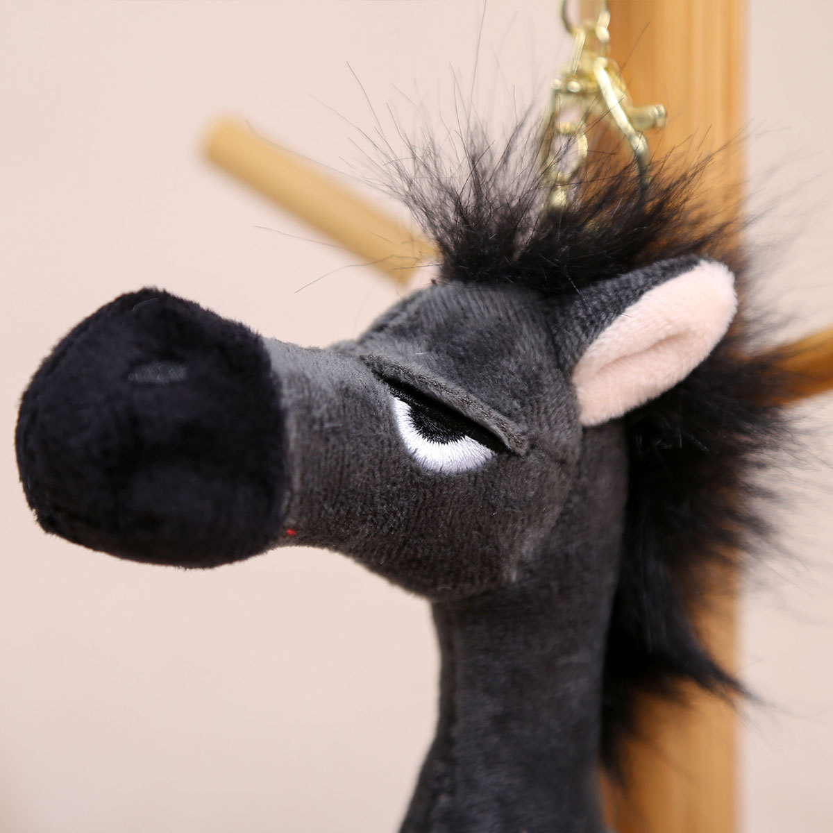 详情-高冷马 (6).jpg